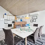 Vakantiehuis Mari - 400m From The Sea By Interhome