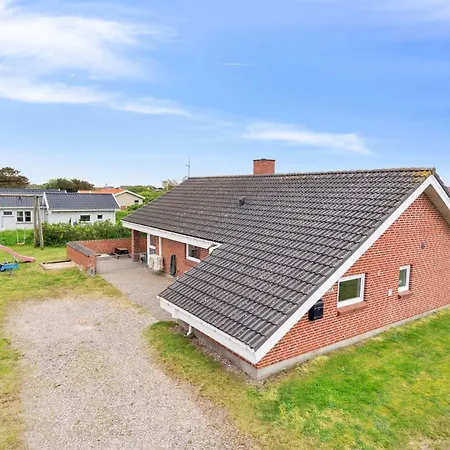 Mari - 400m From The Sea By Interhome *