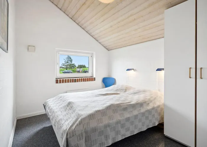 Mari - 400m From The Sea By Interhome Lakolk