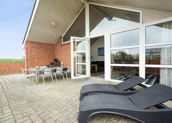 Mari - 400m From The Sea By Interhome Lakolk